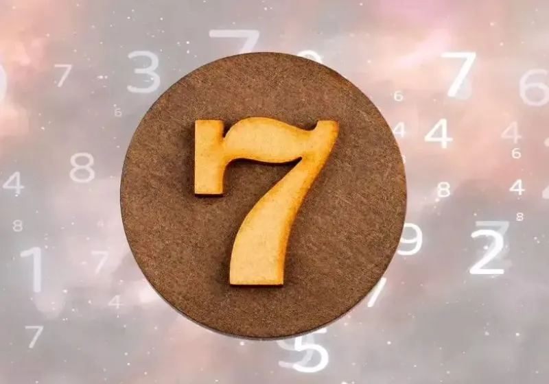 số nhân cách 7 