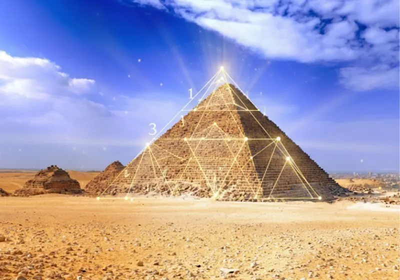 cách tính kim tự tháp thần số học
